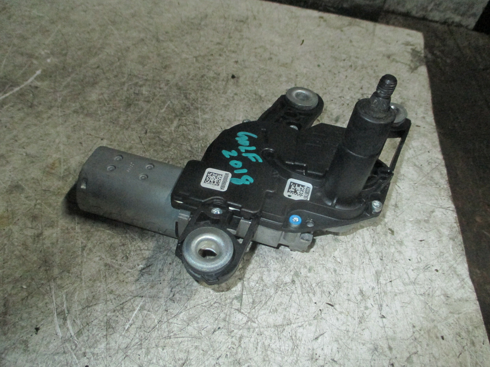 VW VOLKSWAGEN GOLF 2018 MK7 REAR WINDSCREEN WIPER MOTOR 5G0955711C