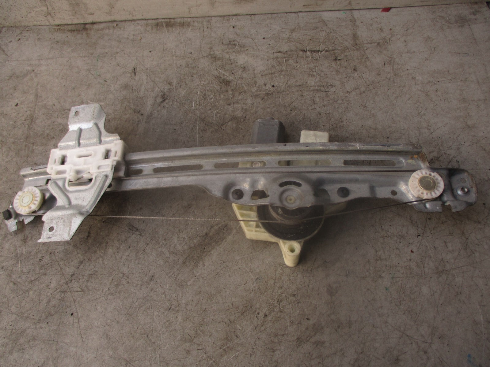 2014 PEUGEOT 308 NSR PASSENGER SIDE REAR LEFT WINDOW MOTOR REGULATOR 9678190080
