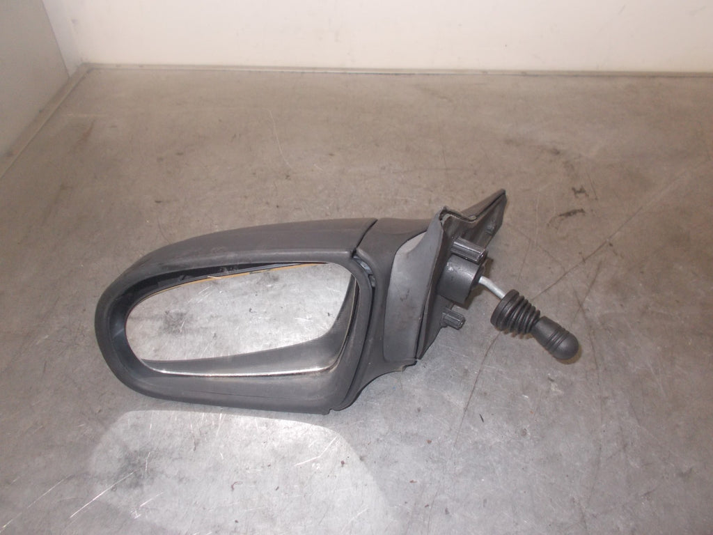 VAUXHALL CORSA B NS PASSENGER SIDE MANUAL WING MIRROR BLACK