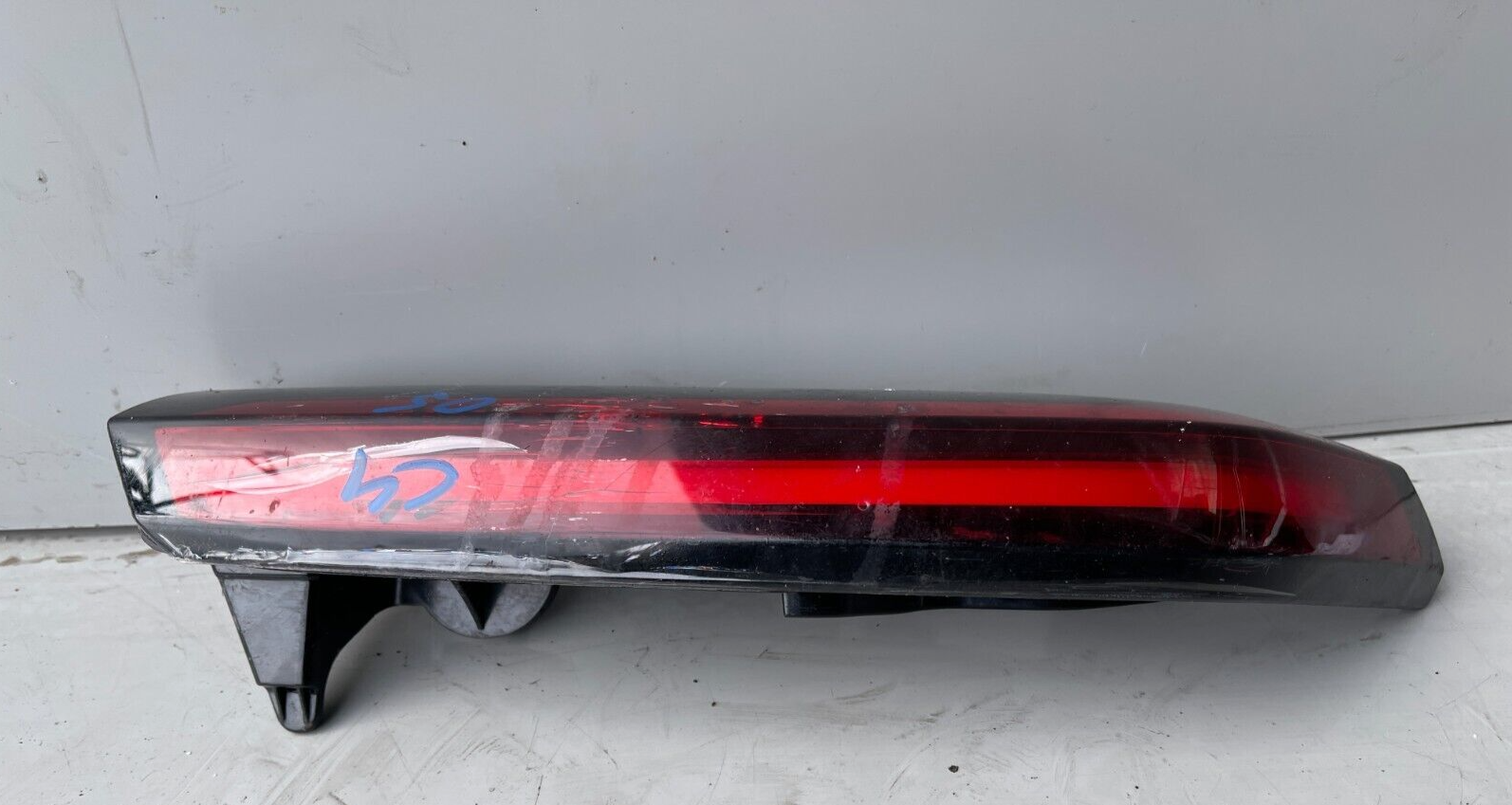 CITROEN C4 REAR RIGHT DRIVER SIDE TAIL LIGHT 9831120580