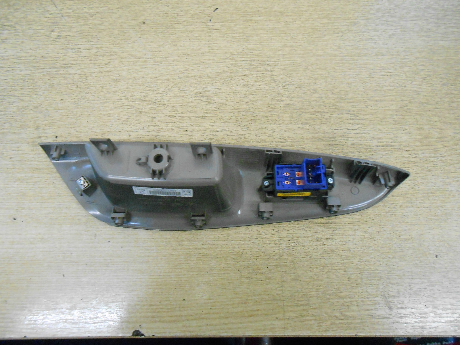 KIA RIO MK3 2014 NSR PASSENGER SIDE REAR ELECTRIC WINDOW SWITCH 935801W000