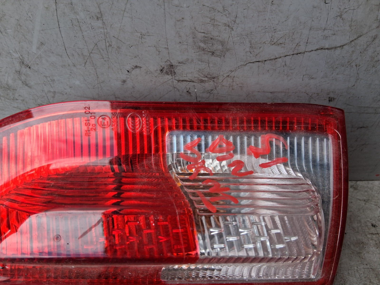 VAUXHALL INSIGNIA MK1 2013 ESTATE OSR DRIVER SIDE REAR TAIL LIGHT 22950970