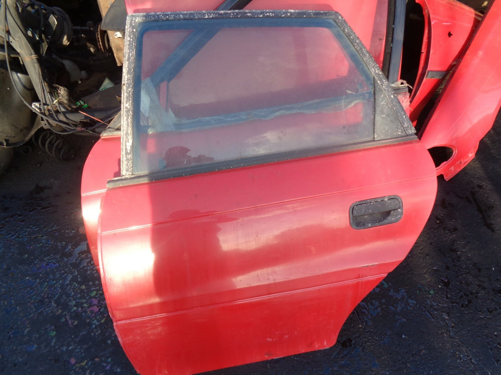 VAUXHALL ASTRA F MK3 5 DOOR NSR PASSENGER SIDE REAR COMPLETE DOOR RED