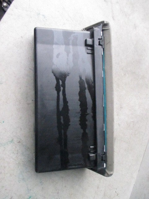 2009 RENAULT MEGANE MK2 NSF PASSENGER GLOVE BOX STORAGE COMPARTMENT 8200099164