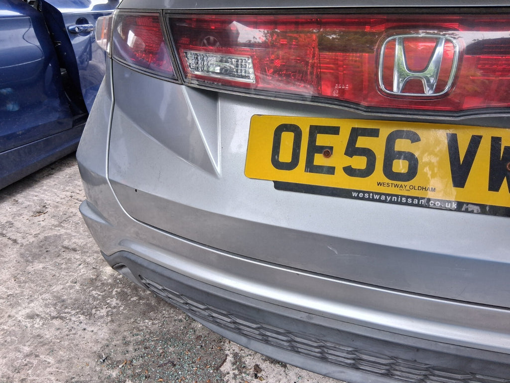 2007 HONDA CIVIC MK8 COMPLETE REAR BUMPER ALABASTER SILVER METALLIC NH700M