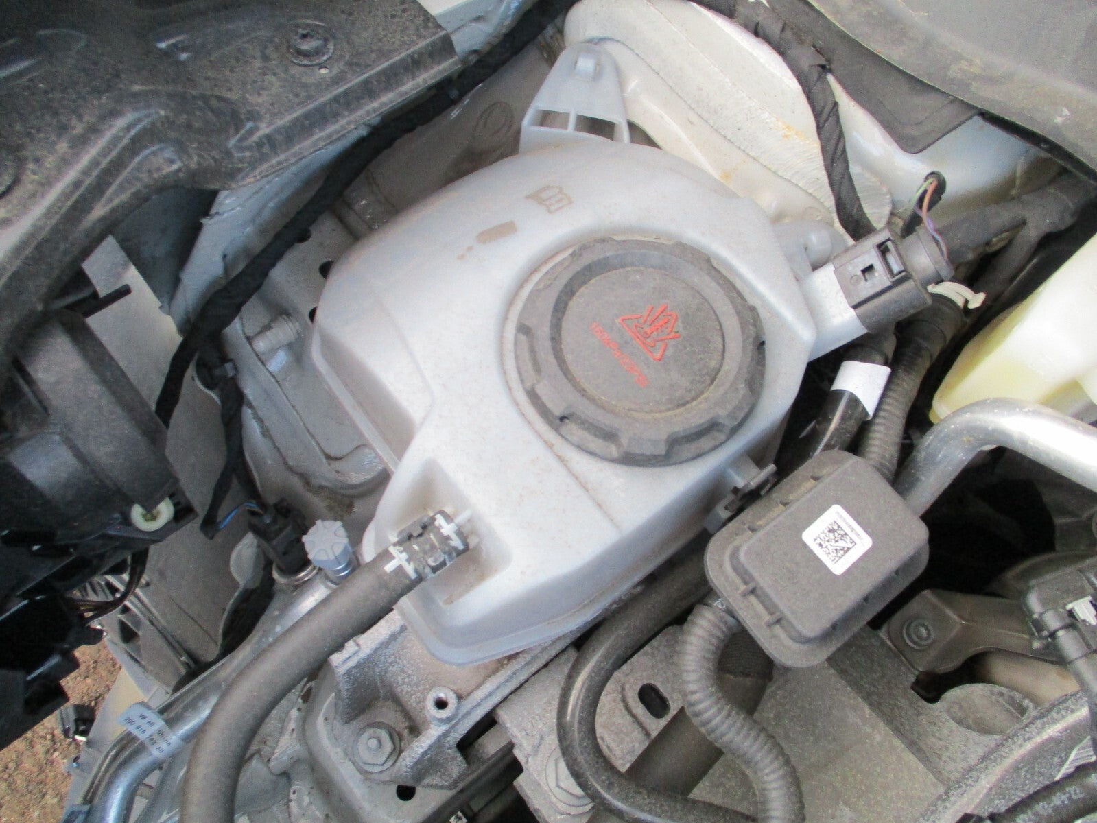 2023 VW VOLKSWAGEN T CROSS COOLANT WATER EXPANSION OVERFLOW TANK 2Q0121407D