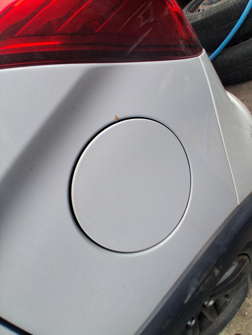 2018 FORD KA + PLUS MK3 HATCHBACK FUEL FILLER FLAP WHITE