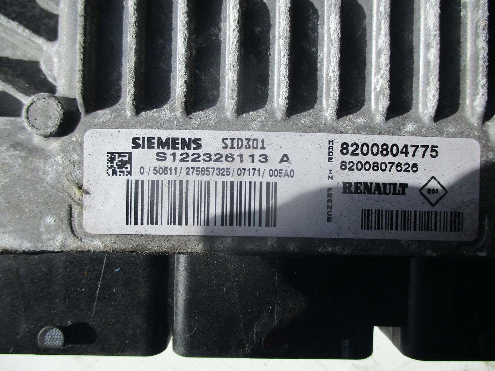 RENAULT MEGANE MK2 1.5 DCI ENGINE CONTROL UNIT 8200804775 ECU