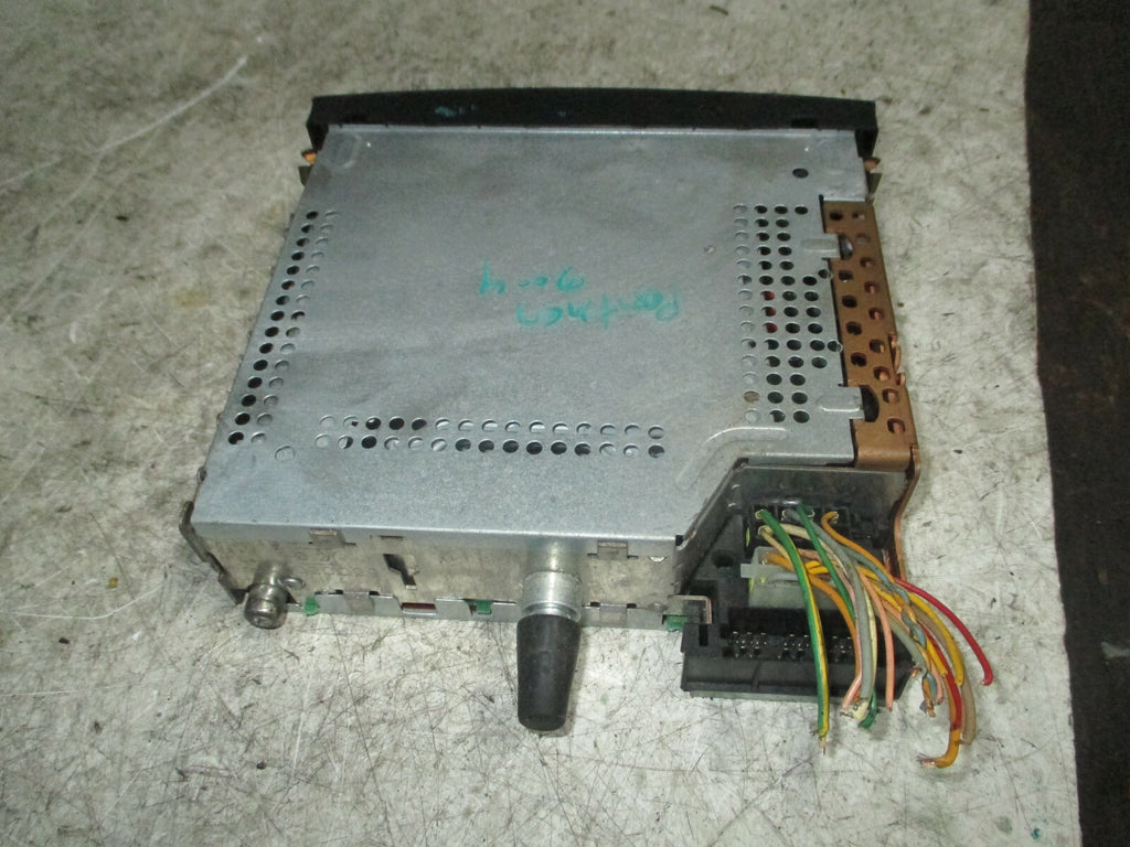 PEUGEOT PARTNER MK1 2004 RADIO CD PLAYER STEREO HEAD UNIT 96514684XT