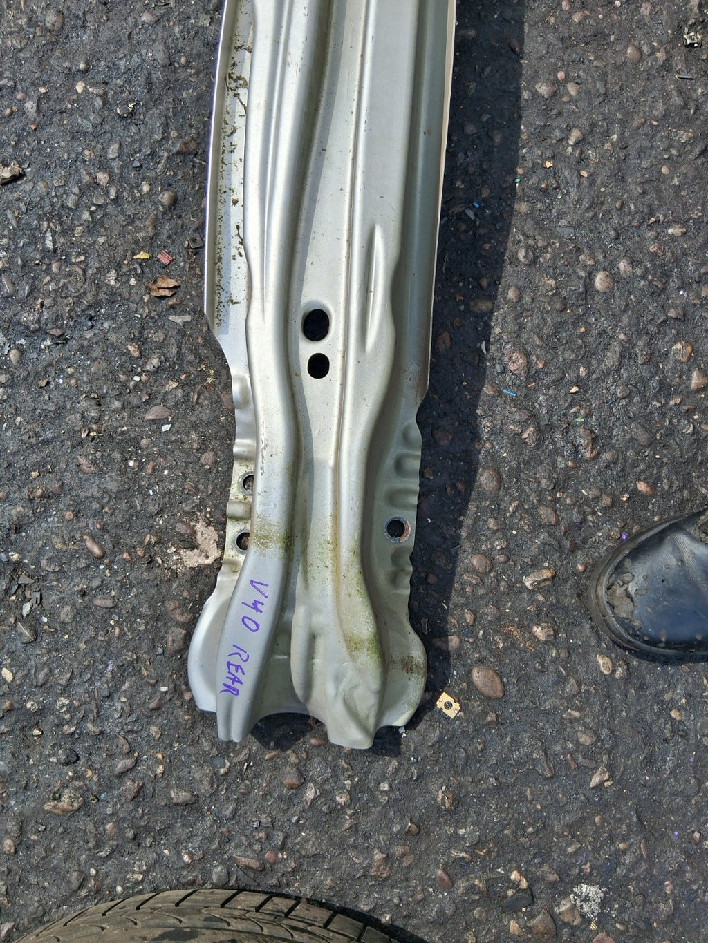 2016 VOLVO V40 D3 REAR BUMPER CRASH BAR REINFORCEMENT BAR