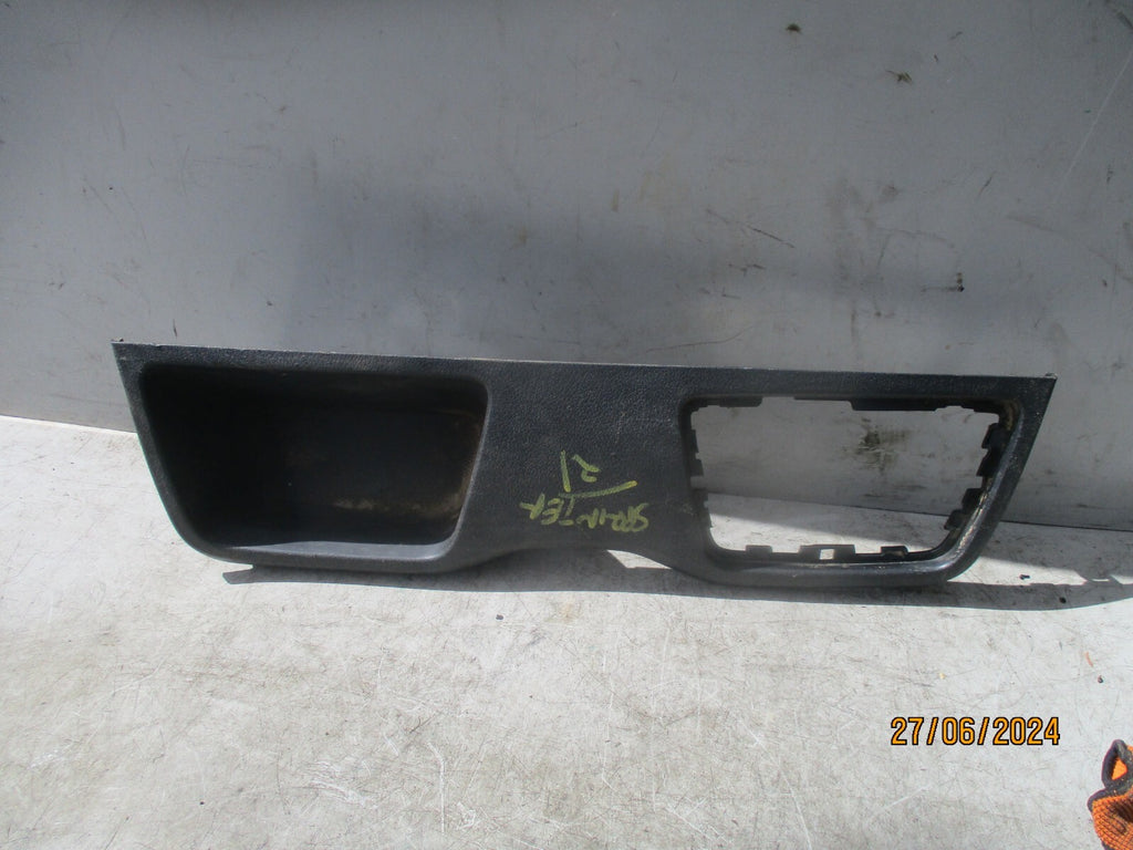 2021 MERCEDES SPRINTER W907 GEAR SHIFT SURROUND TRIM A9106833200