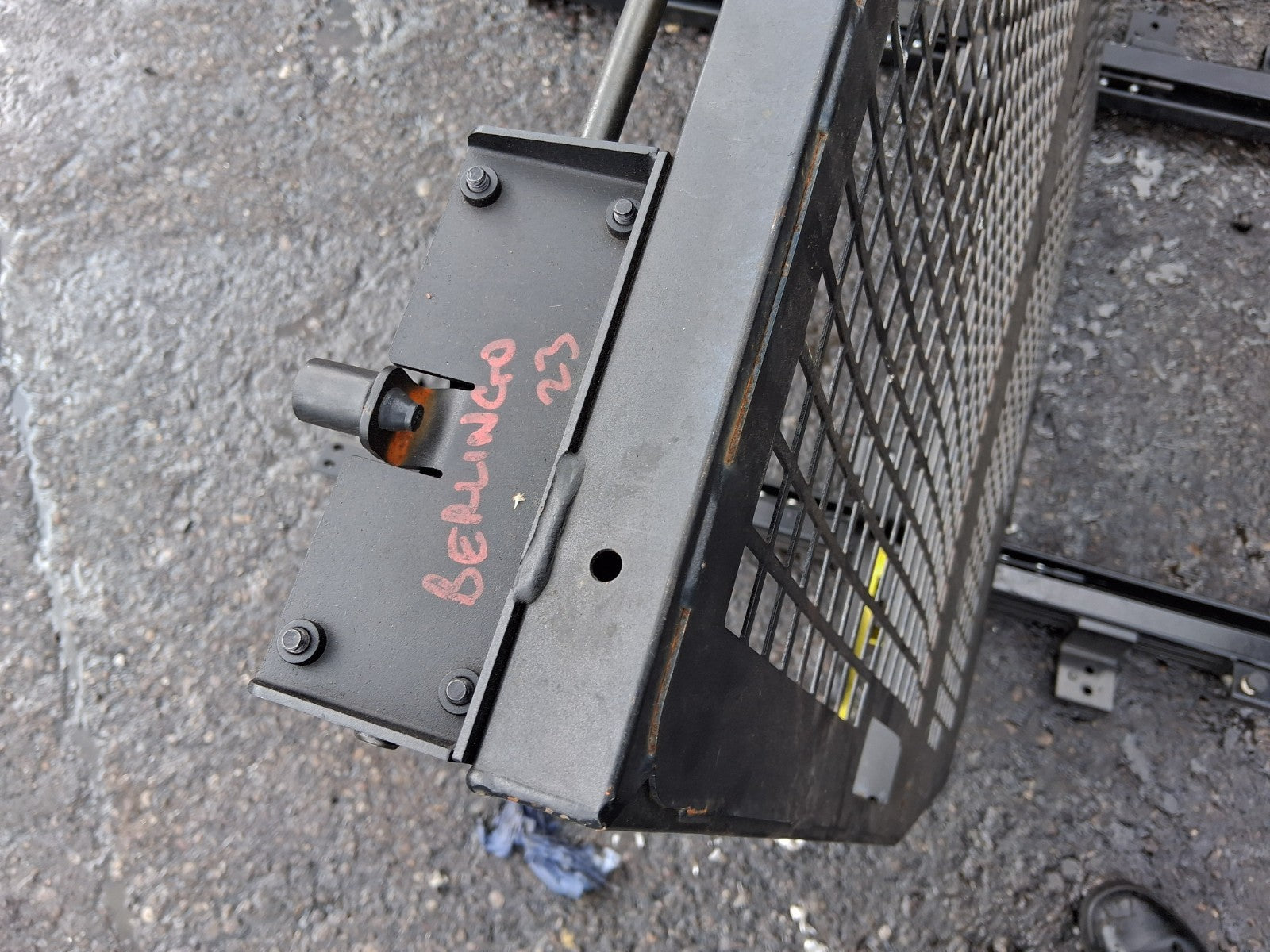2023 CITROEN BERLINGO MK3 REAR BULK HEAD BULKHEAD CAGE ASSEMBLY