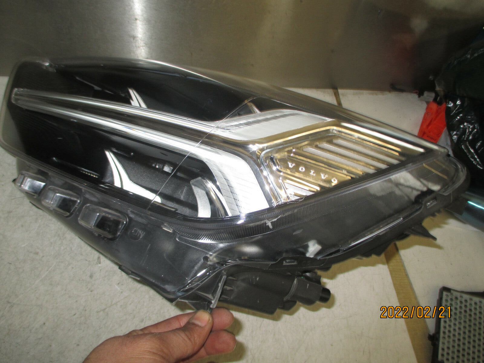 VOLVO XC40 2021 NSF PASSENGER SIDE FRONT HEADLIGHT HEADLAMP 31655984