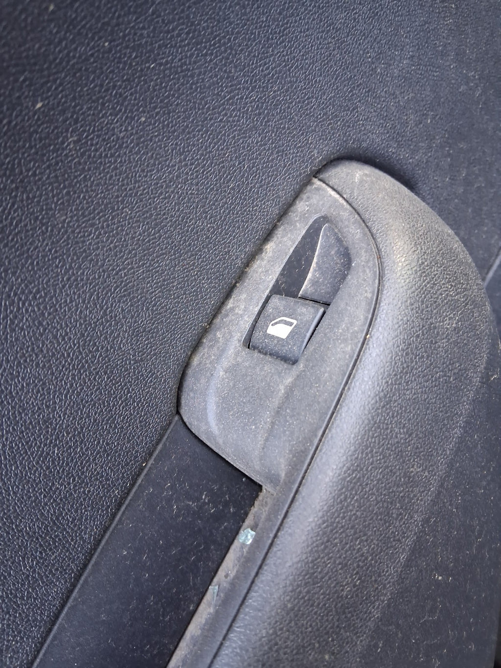 2022 VAUXHALL CROSSLAND NSR PASSENGER SIDE REAR LEFT WINDOW CONTROL SWITCH