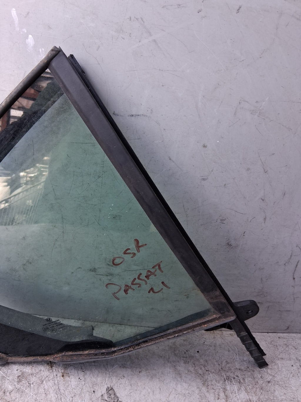 2021 VOLKSWAGEN PASSAT B8 OSR DRIVER SIDE REAR WINDOW QUARTER GLASS