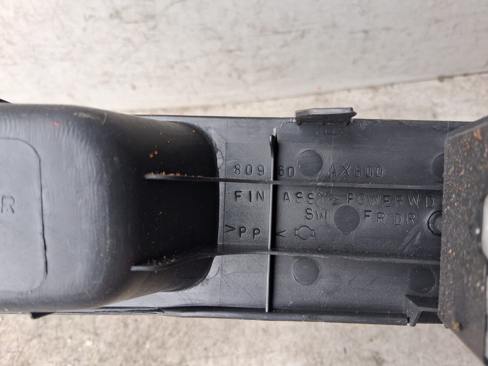 NISSAN MICRA 2006 K12 OSF DRIVER SIDE FRONT WINDOW CONTROL SWITCH 80960AX600