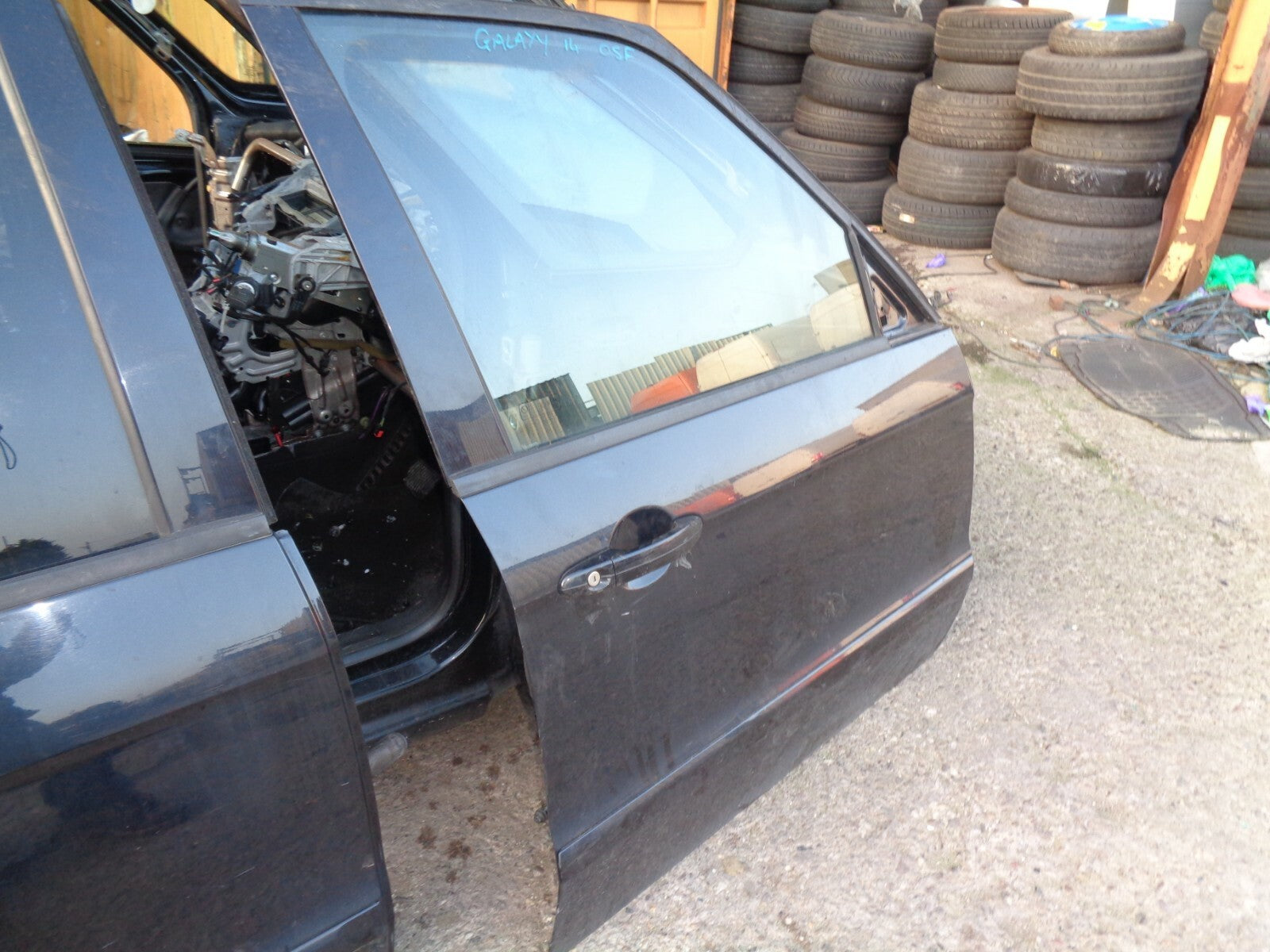 FORD GALAXY MK3 2014 OSF DRIVER SIDE FRONT DOOR BLACK G6