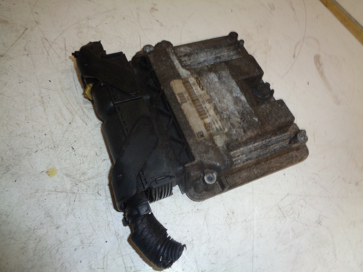 SAAB 9-3 93 2006 MK2 1.9 TDI DIESEL ENGINE ECU CONTROL MODULE UNIT 55558457