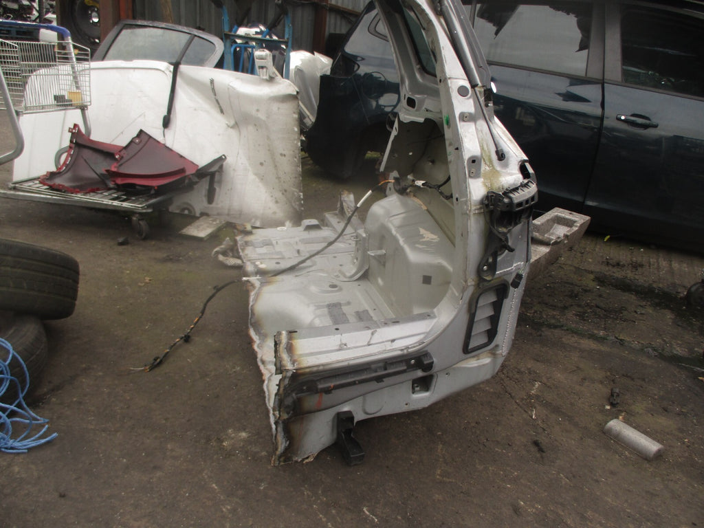 VAUXHALL CROSSLAND X 2020 OSR DRIVER SIDE REAR QUARTER PANEL SILVER
