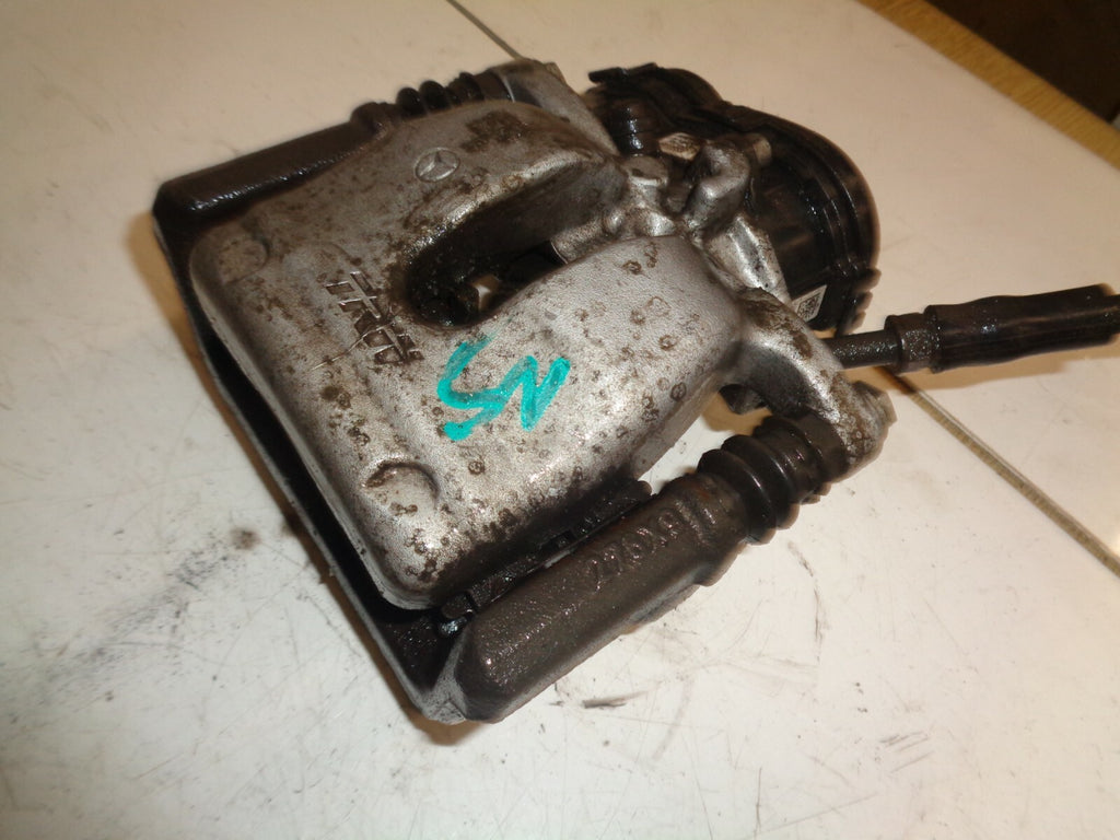 MERCEDES 2018 A CLASS W176 NSR PASSENGER SIDE REAR BRAKE CALIPER A2464232298
