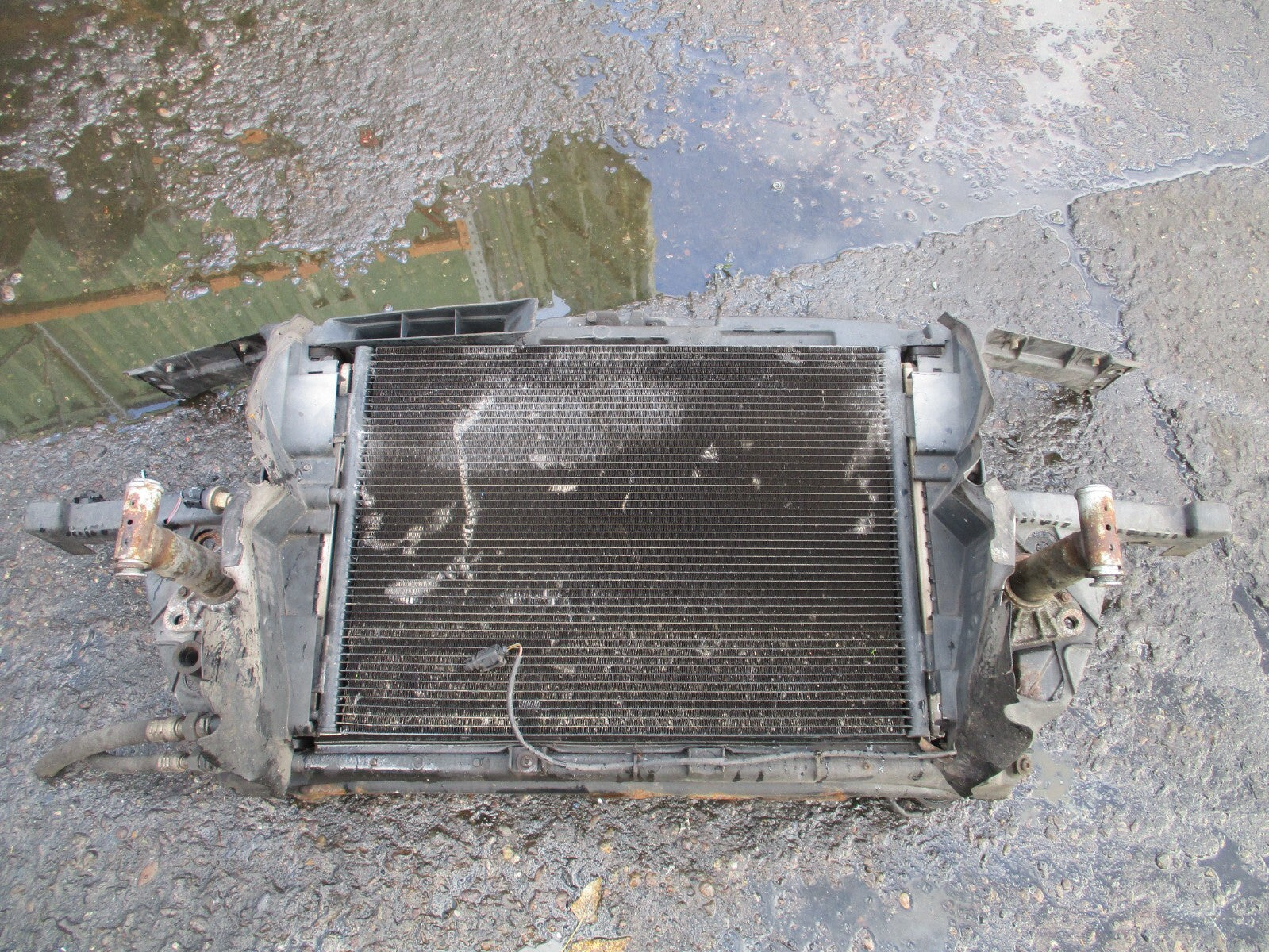 AUDI A6 2004 C5 4B AVANT 1.9 TDI RADIATOR RADPACK SLAM PANEL 4B0260401T
