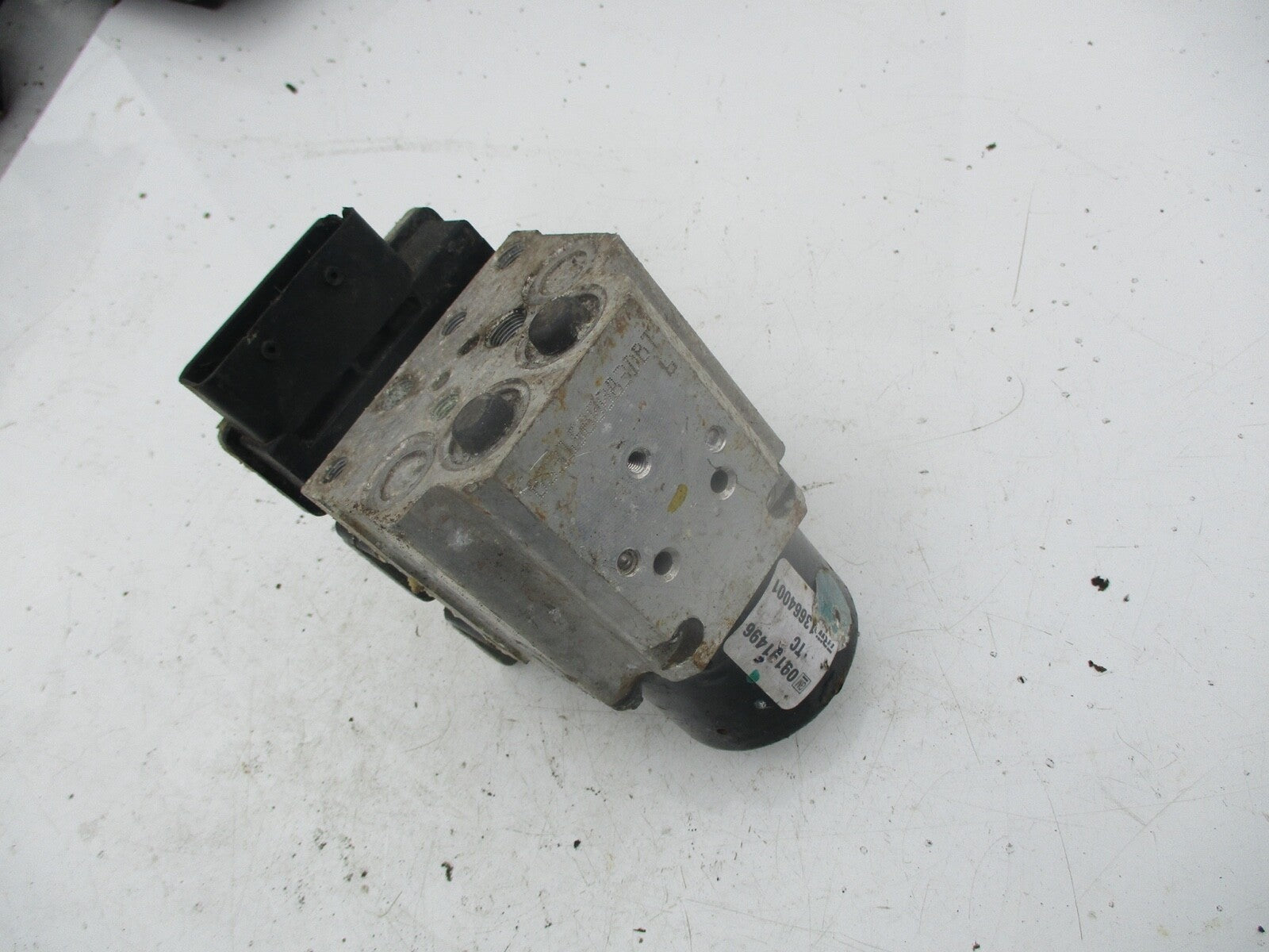 VAUXHALL VECTRA C 2008 1.9 CDTI ABS PUMP 54084676A