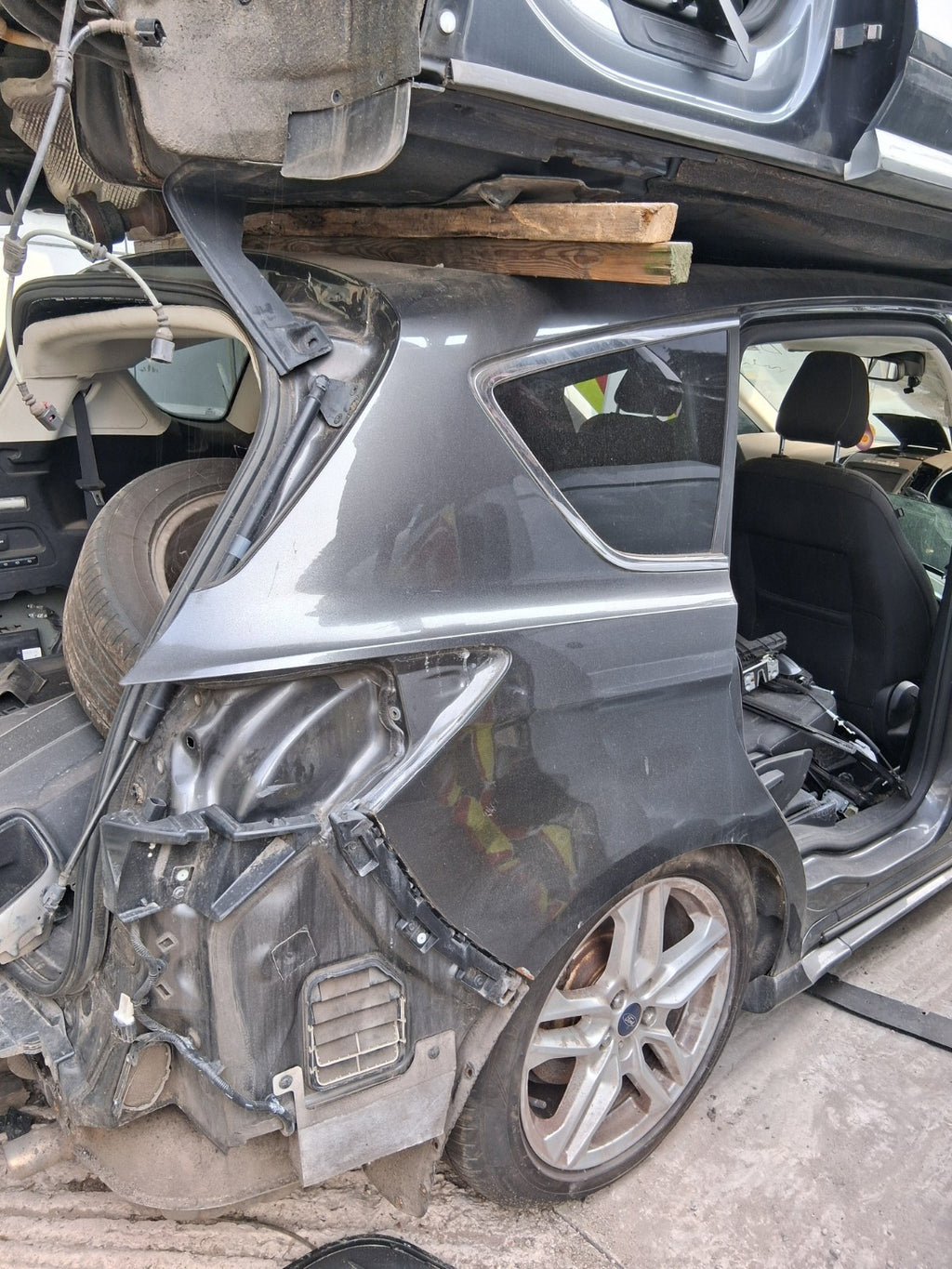 2017 FORD S MAX MK2 OSR DRIVER SIDE REAR QUARTER PANEL CUT