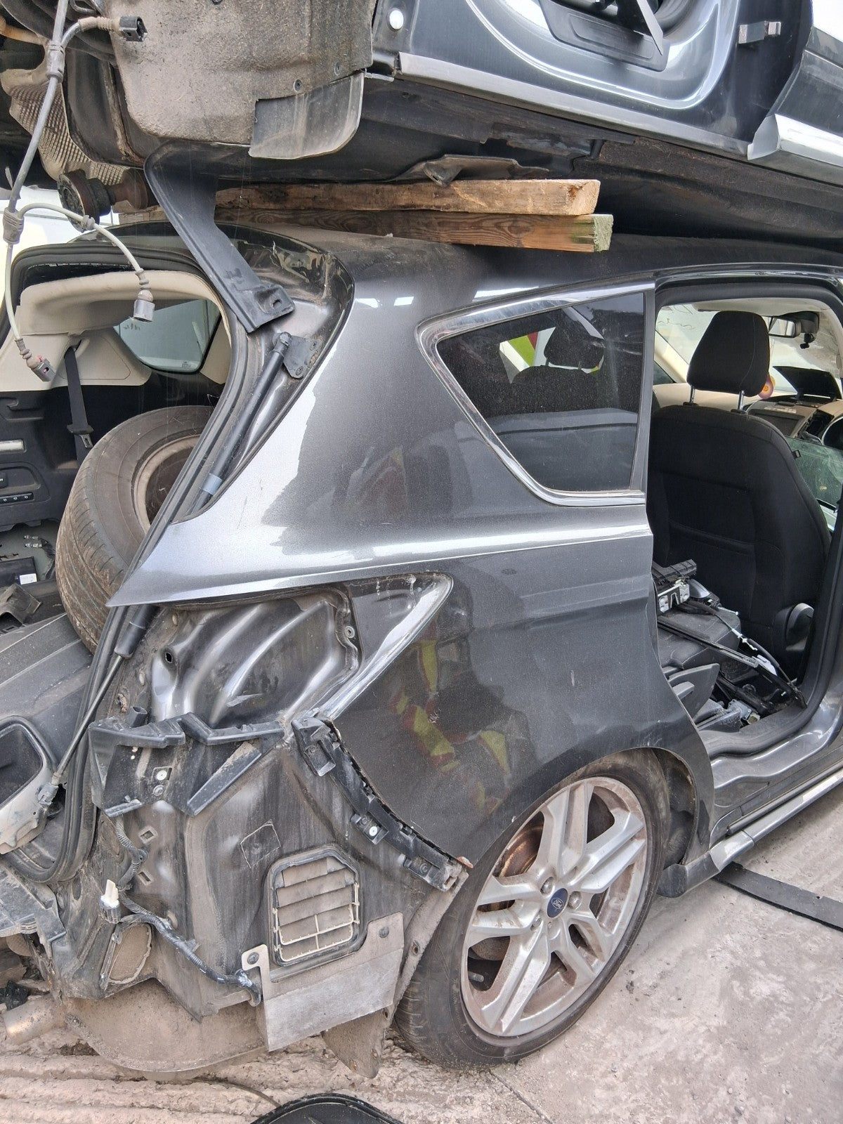2017 FORD S MAX MK2 OSR DRIVER SIDE REAR QUARTER PANEL CUT