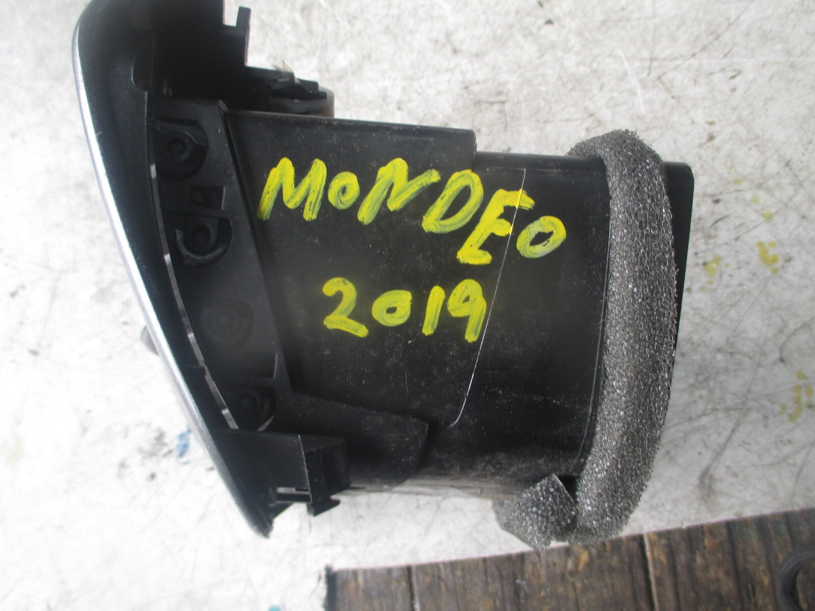 FORD MONDEO MK5 2019 DRIVER SIDE DASHBOARD FASCIA PANEL TRIM