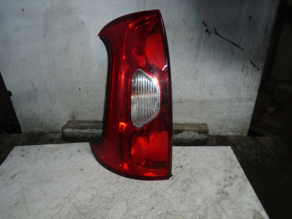 FIAT PANDA 2016 MK3 NSR PASSENGER SIDE REAR TAIL LIGHT 51843643