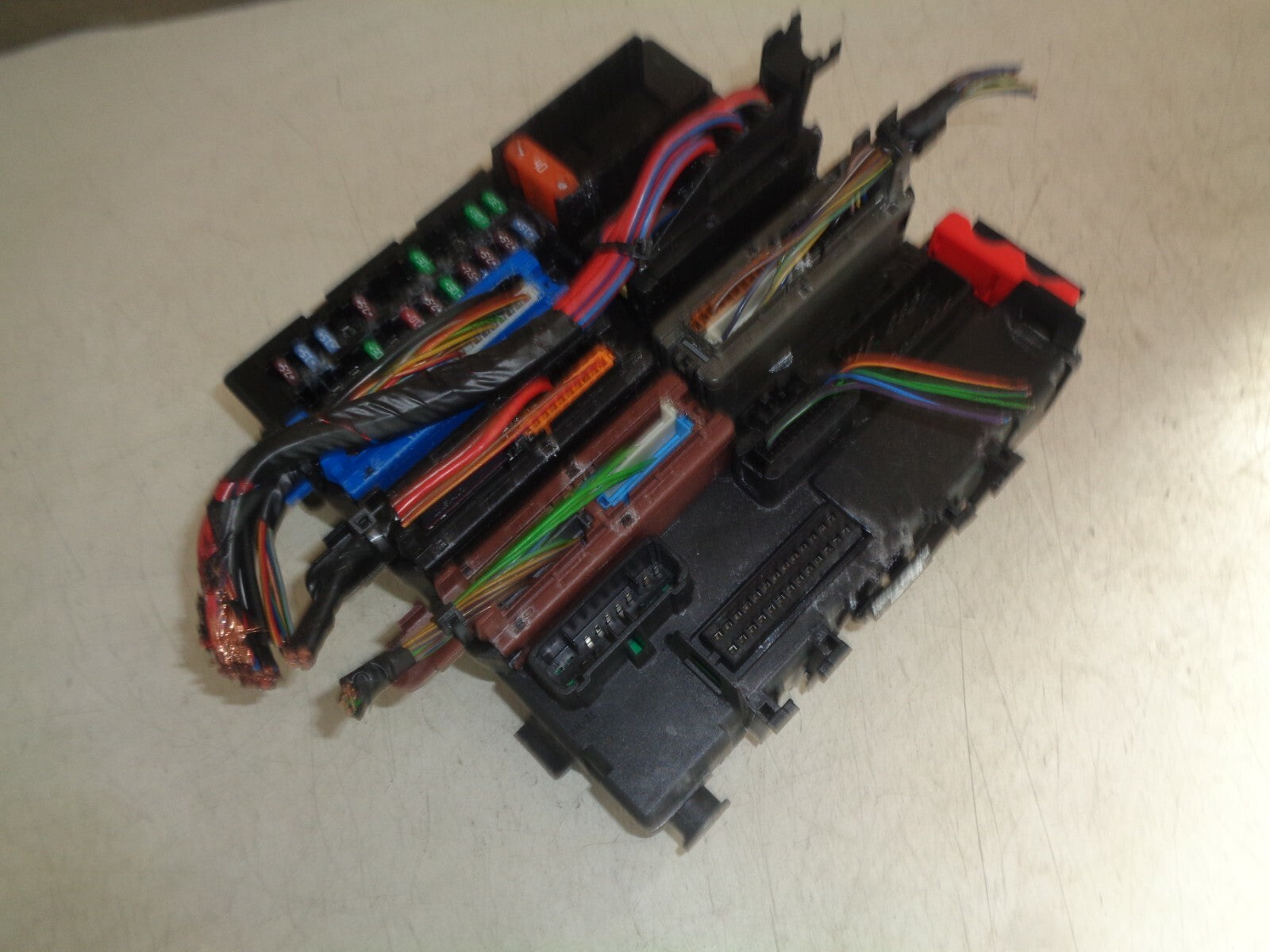 SAAB 9-3 93 VECTOR 2005 INTERIOR FUSE BOX BODY CONTROL MODULE UNIT 460023260