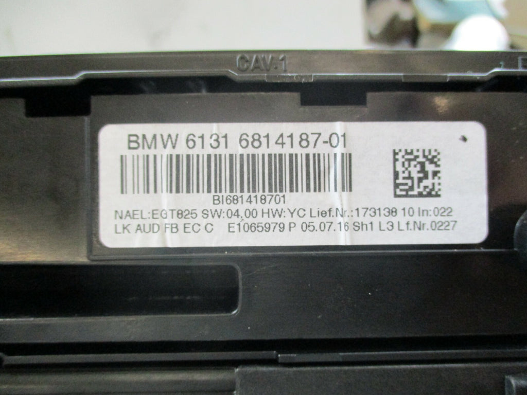 BMW 1 SERIES F20 F21 AUDIO STEREO HEATER CONTROL PANEL 6814187 9384046