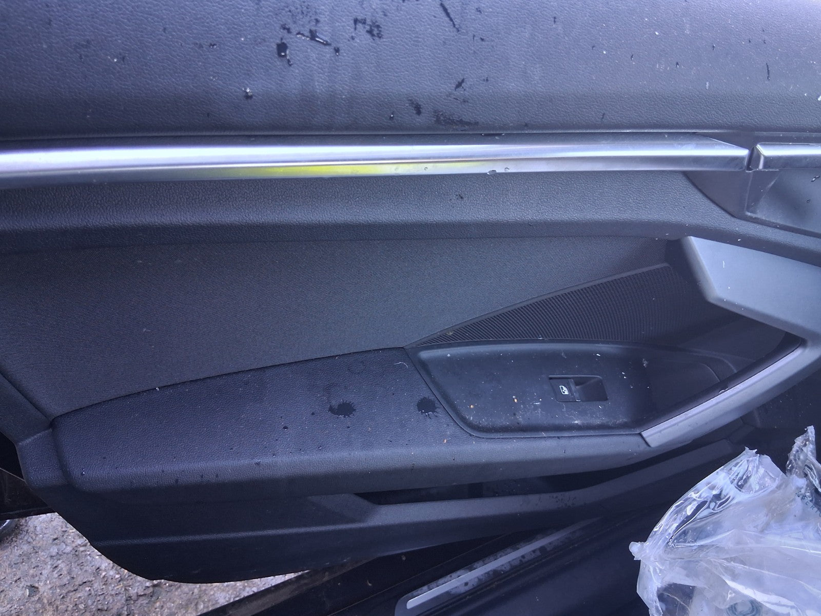 2025 AUDI A3 8Y HATCHBACK NSF PASSENGER SIDE FRONT LEFT DOOR CARD PANEL