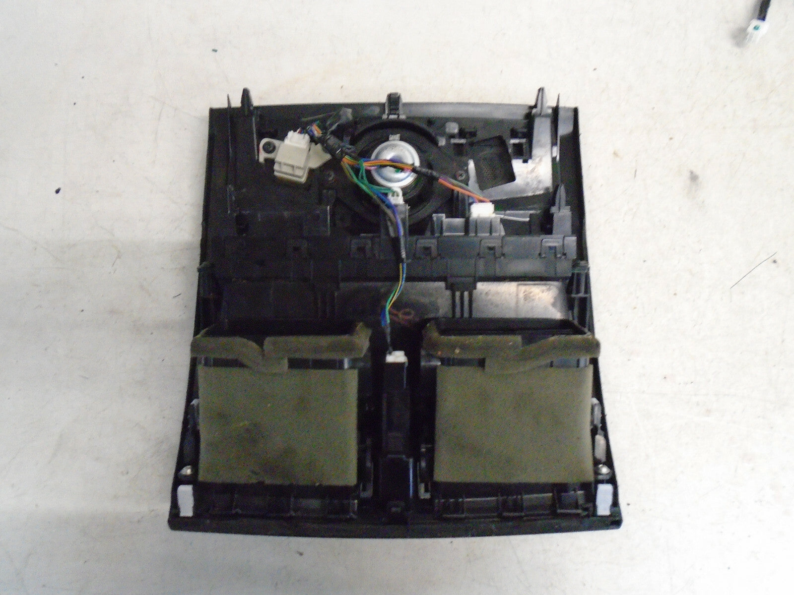 MAZDA 6 2009 MK2 CENTRE DISPLAY SCREEN WITH AIR VENTS & HAZARD SWITCH