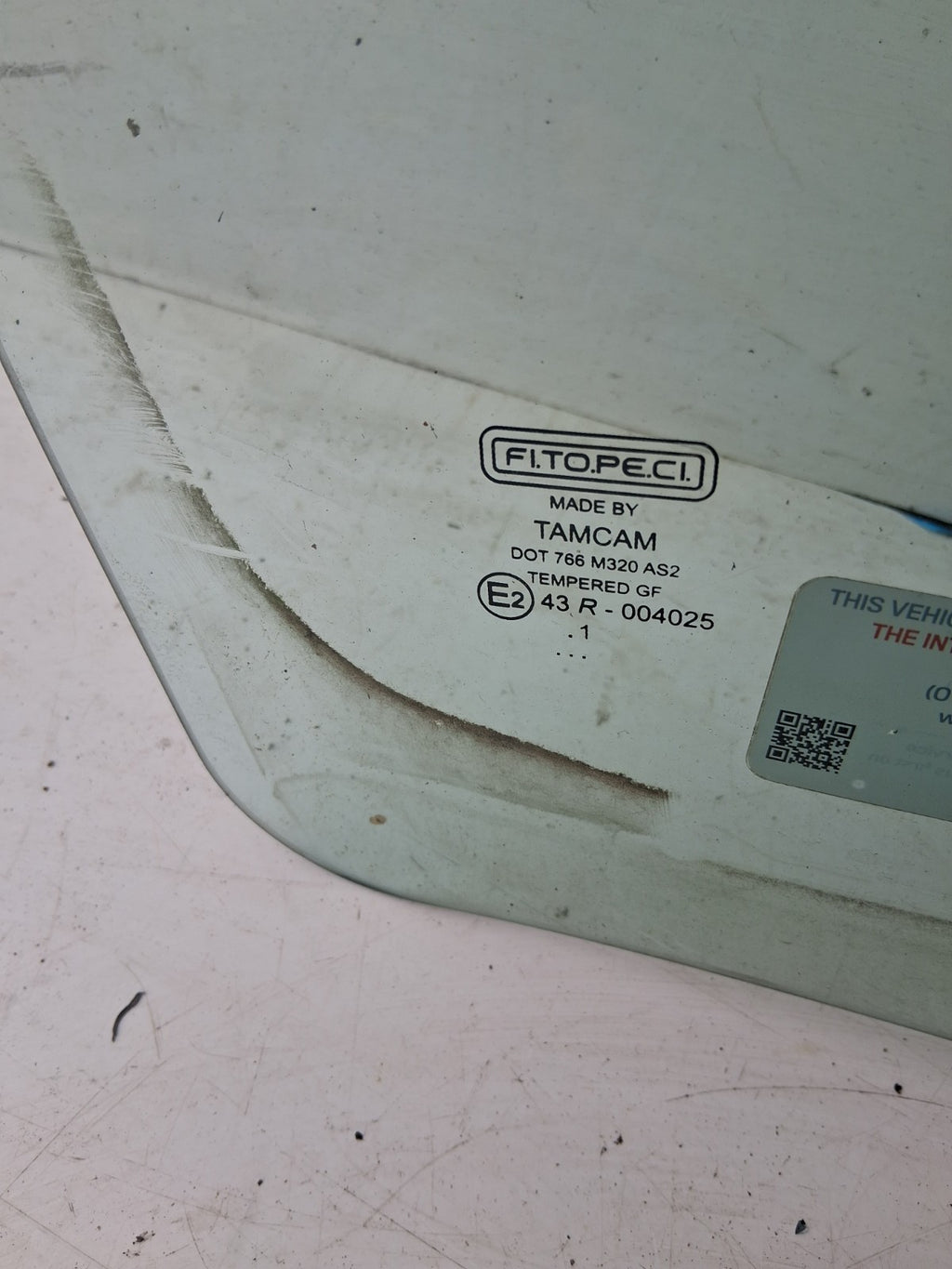 2015 FIAT FIORINO OSF OFF RIGH DRIVER SIDE FRONT WINDOW GLASS 43R004025