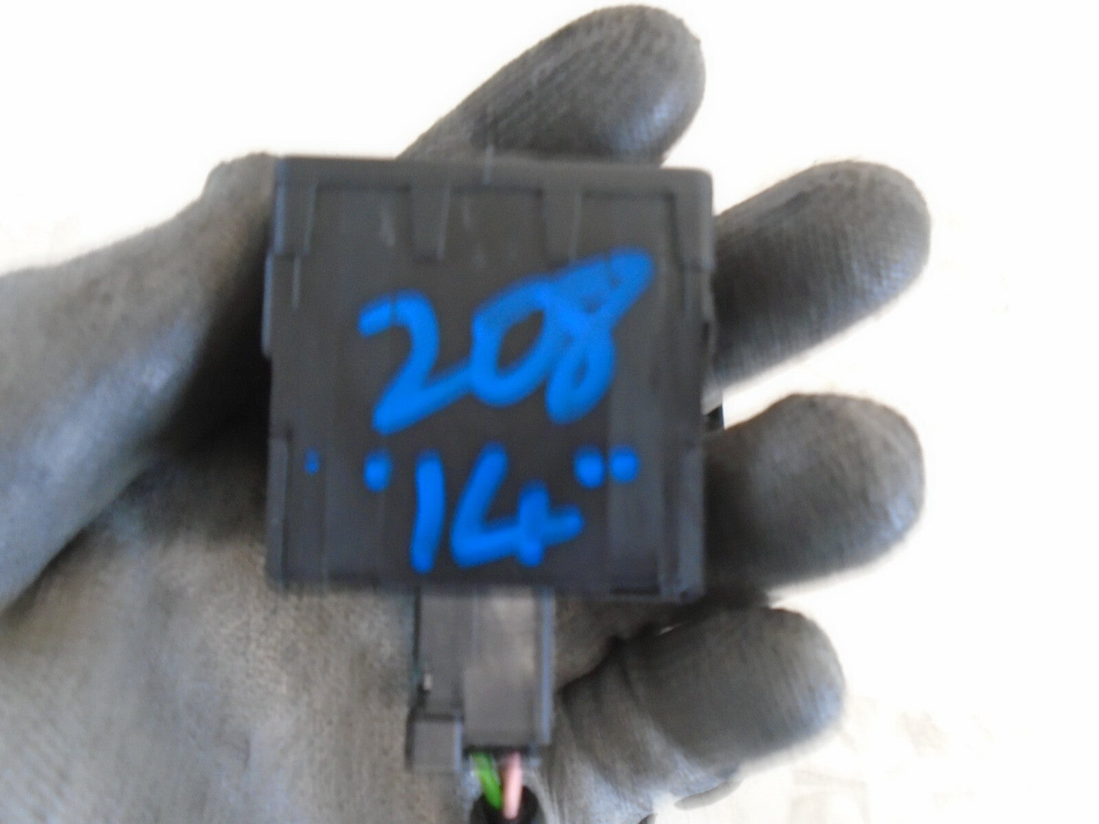PEUGEOT 208 2014 MK1 HEADLIGHT LEVEL CONTROL SWITCH 98016627