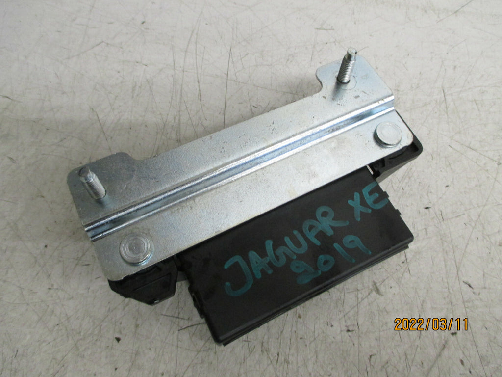 2019 JAGUAR XE FACELIFT BODY CONTROL MODULE J9C319D118AD