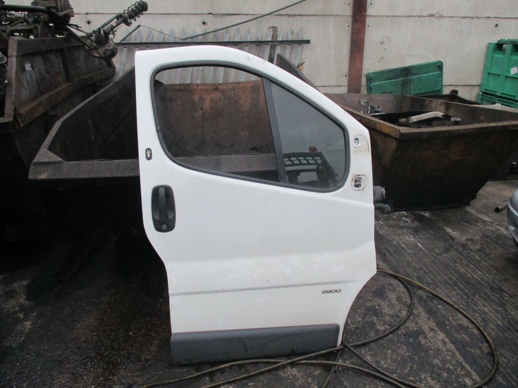 VAUXHALL VIVARO RENAULT TRAFIC OSF DRIVER SIDE FRONT COMPLETE DOOR WHITE