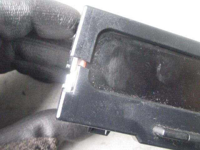 2009 RENAULT MEGANE MK2 1.9 DIESEL CENTRAL DIGITAL DISPLAY SCREEN 8200350498