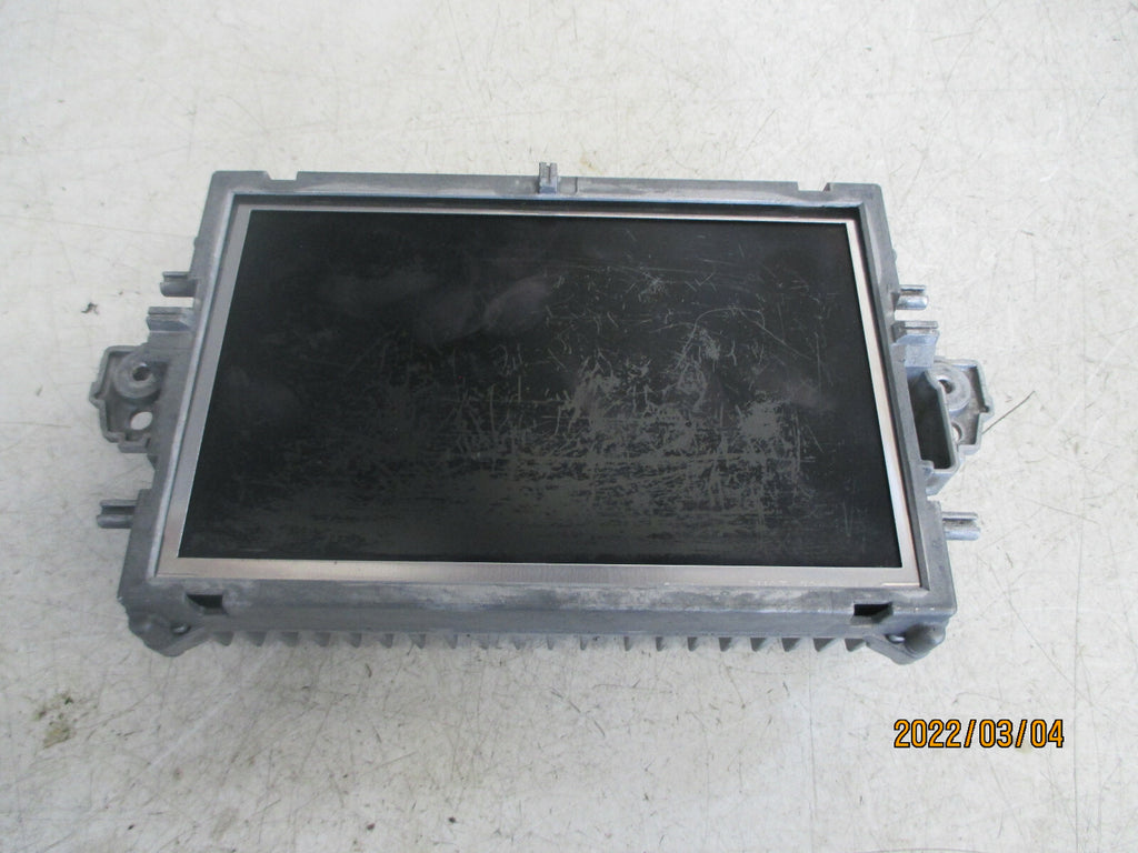 MERCEDES BENZ E CLASS W212 2012 E220 SAT NAV DISPLAY SCREEN A2129004407