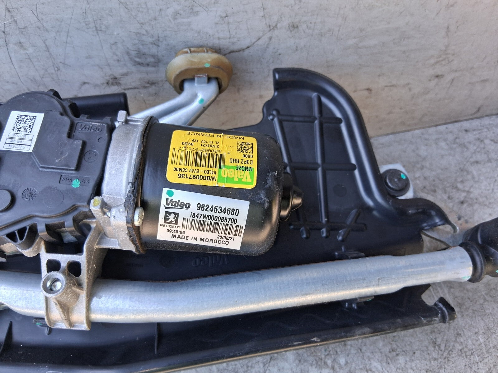 VAUXHALL CORSA F 2021 WINDSCREEN WIPER MOTOR & LINKAGE 9824534680