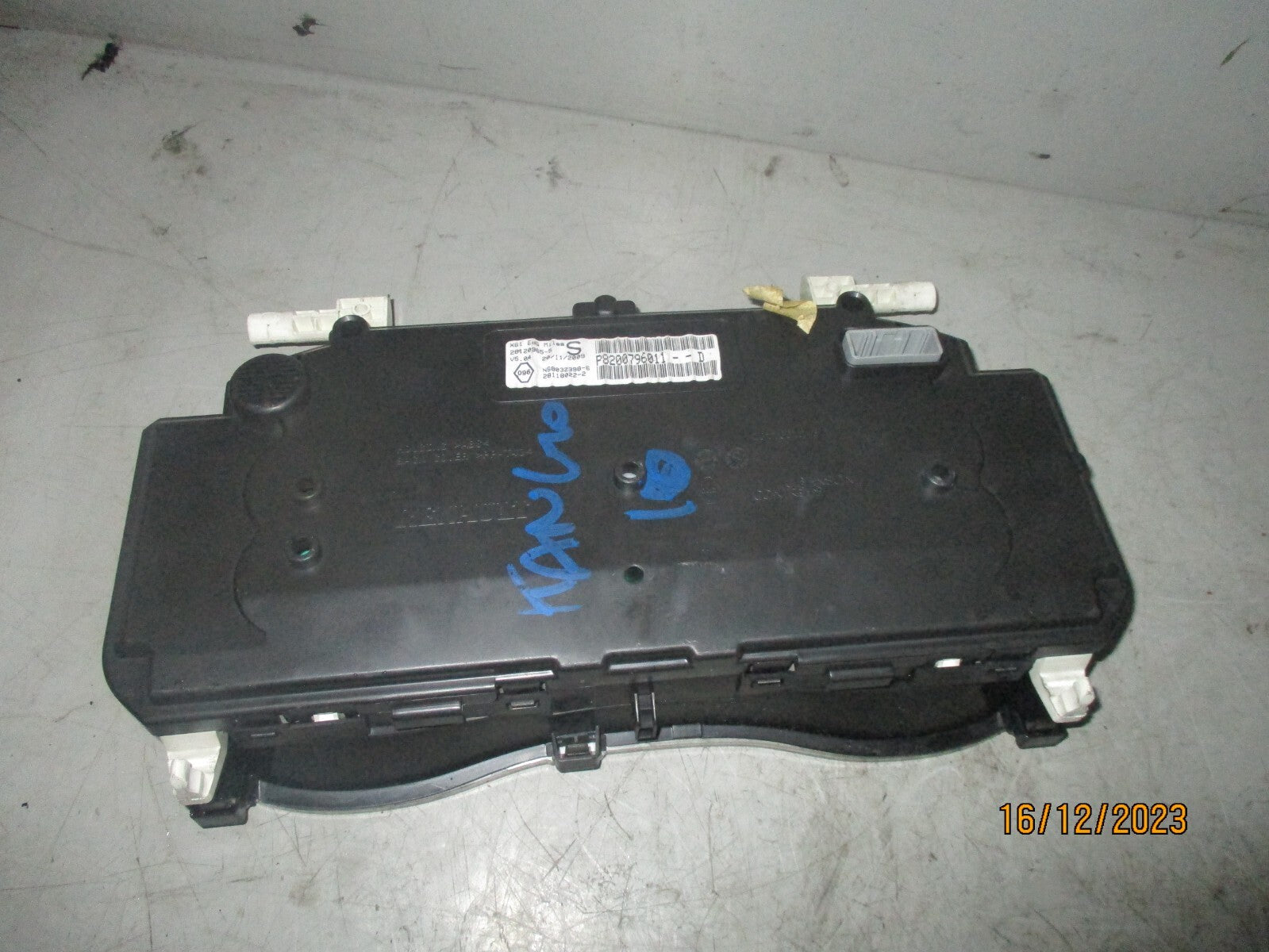 RENAULT KANGOO MK2 2010 1.5 DIESEL MANUAL SPEEDO SPEEDOMETER P8200796011