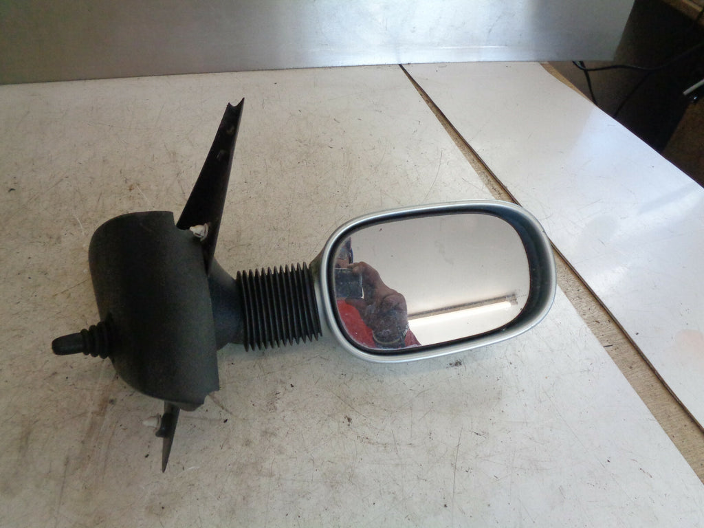 FORD KA MK1 2004 OS DRIVER SIDE MANUAL WING MIRROR
