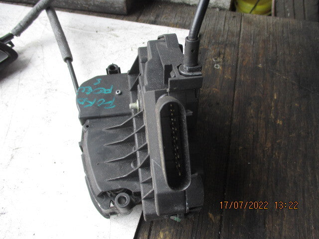 FORD FOCUS MK3 2016 OSF DRIVER SIDE FRONT DOOR LOCK MECHANISM BM5AA21812CF