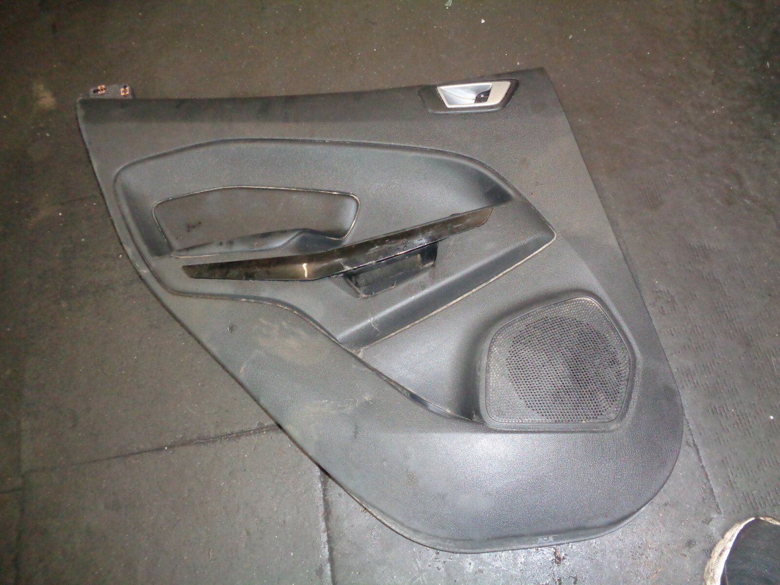 FORD ECOSPORT 2019 5 DOOR HATCHBACK NSR PASSENGER REAR DR DOOR CARD DAMAGED