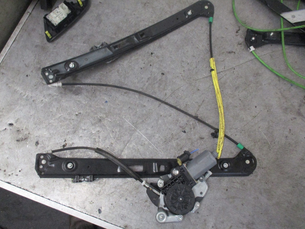 BMW 3 SERIES E46 NSF PASSENGER SIDE FRONT REGULATOR 119142XXX