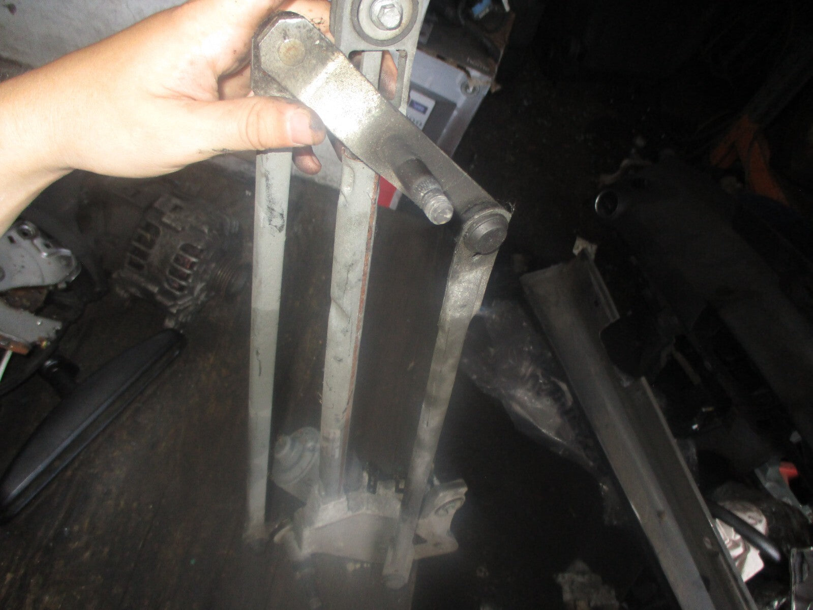 FORD MONDEO MK3 2008 5 DOOR HATCHBACK FRONT WIPER LINKAGE NUMBER:- 7S7117504BB