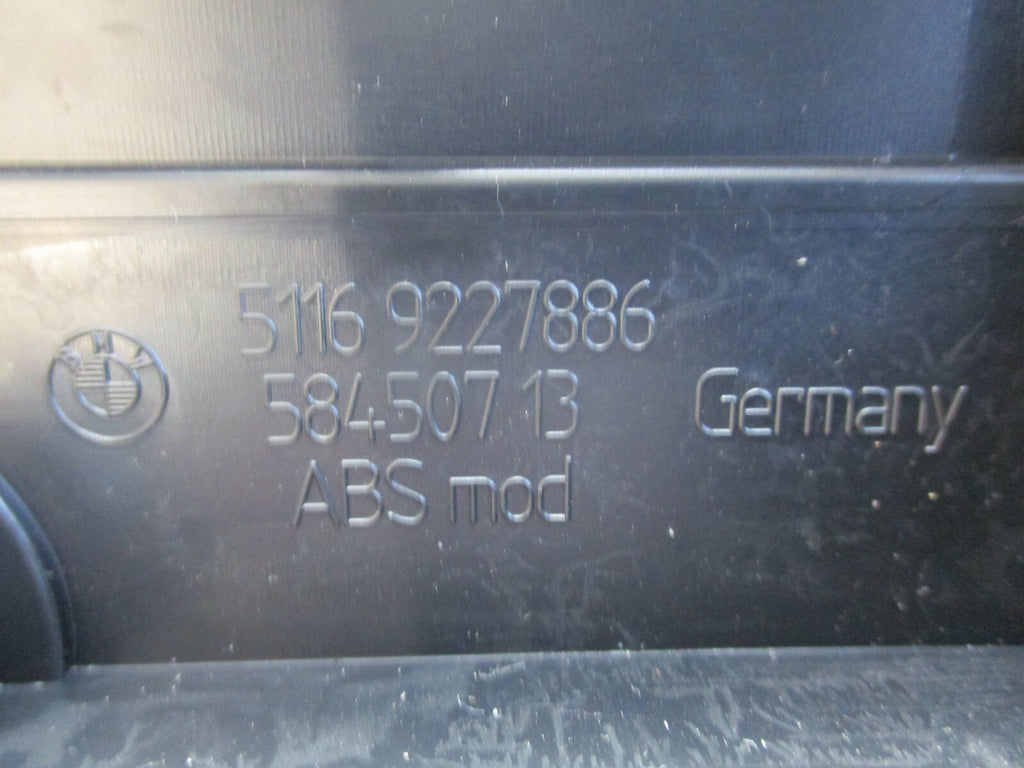BMW 1 SERIES F20 F21 CENTRE CONSOLE  BRACKET TRIM 58450713