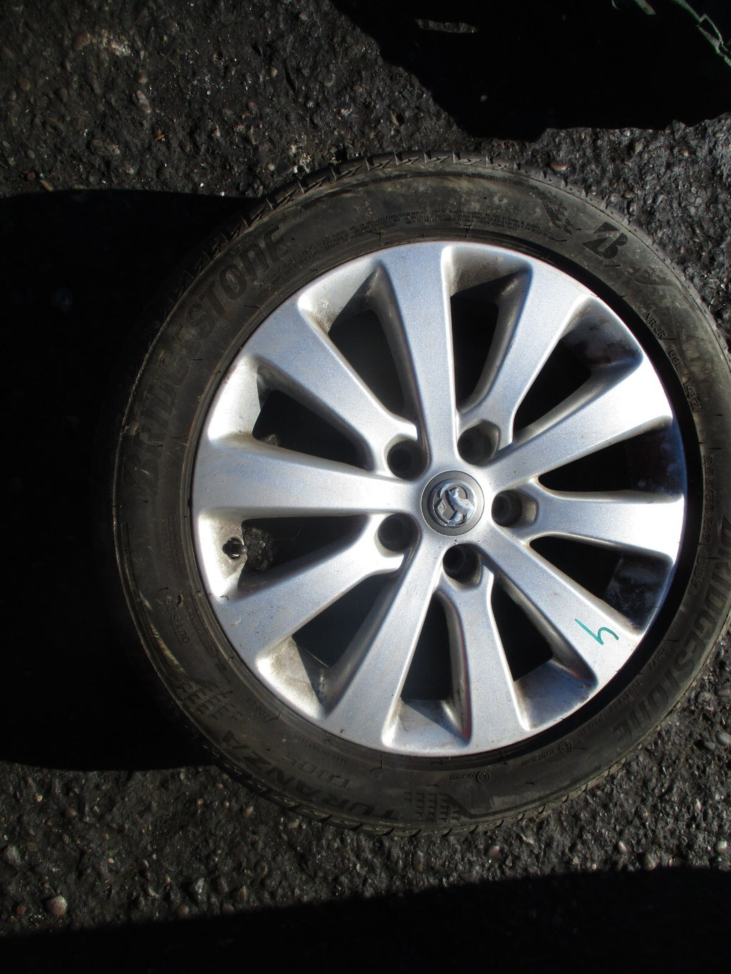 VAUXHALL ZAFIRA C MK3 2017 17 INCH ALLOY WHEEL WITH TYRE 225/50R17 REF 4