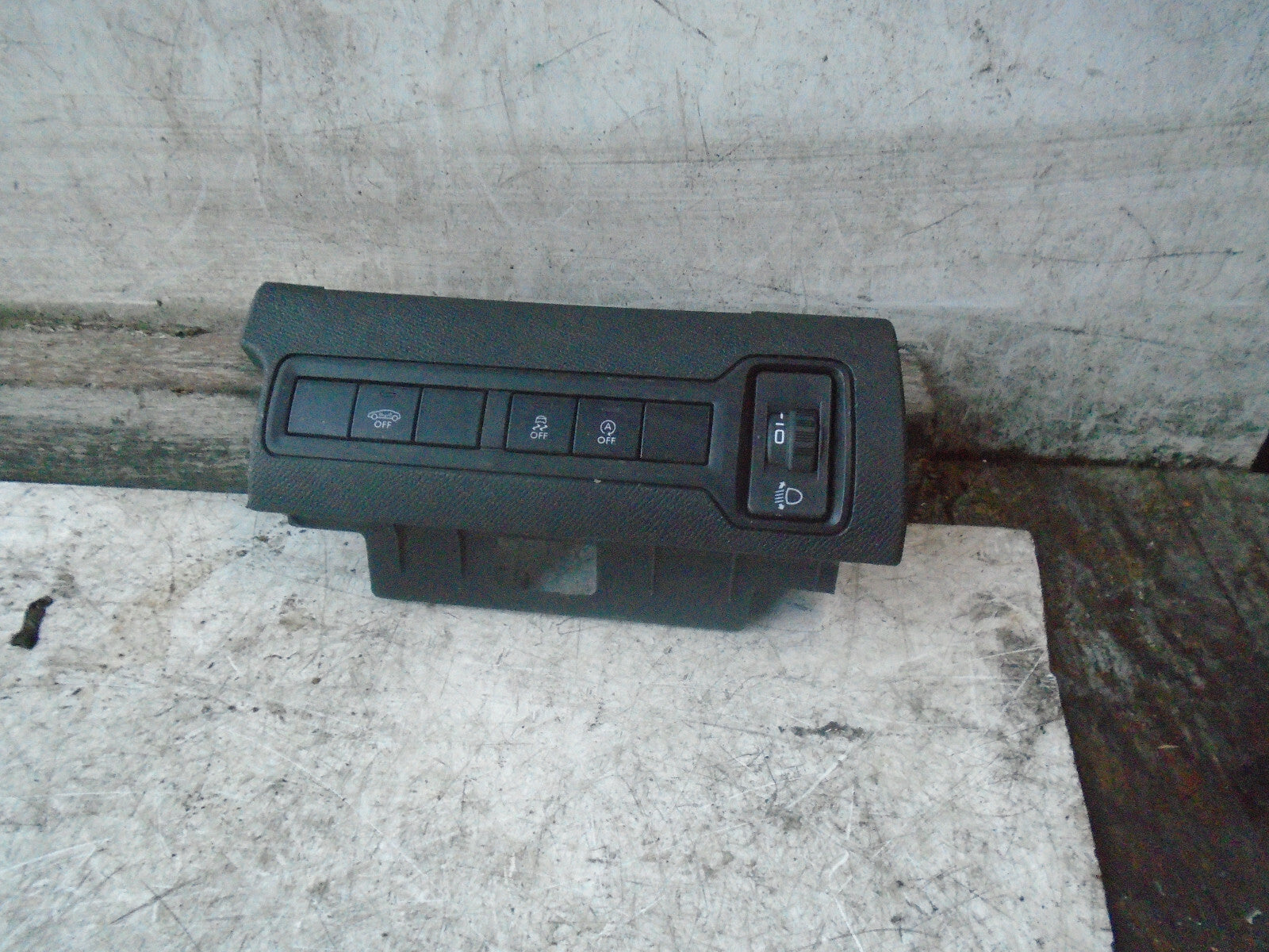 PEUGEOT 308 2018 HEADLIGHT SWITCH PANEL DASHBOARD TRIM